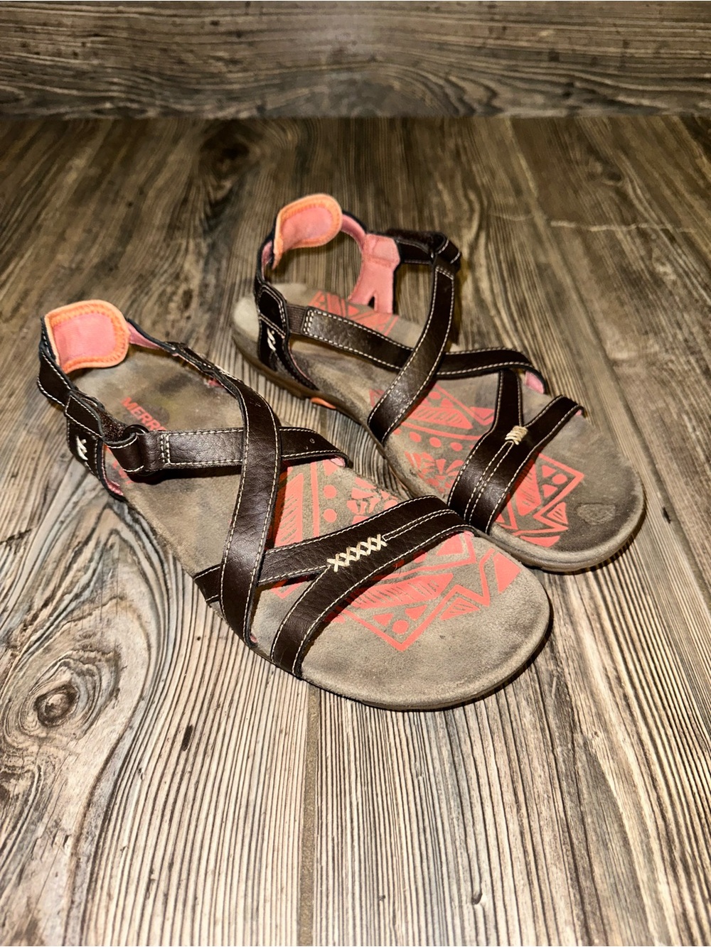 Merrell Women's Brown Leather Strap Sandals with Pink Accents Adjustable Size 9